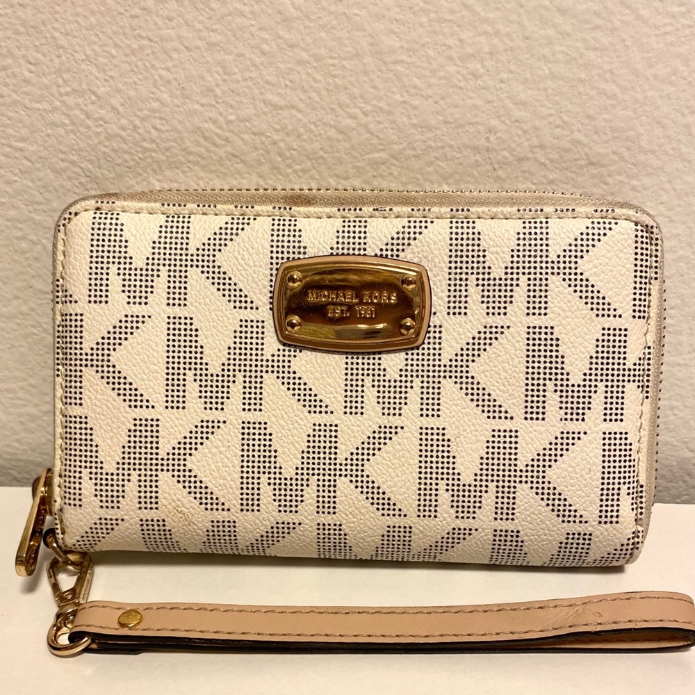 Michael Kors smart phone wrist wallet